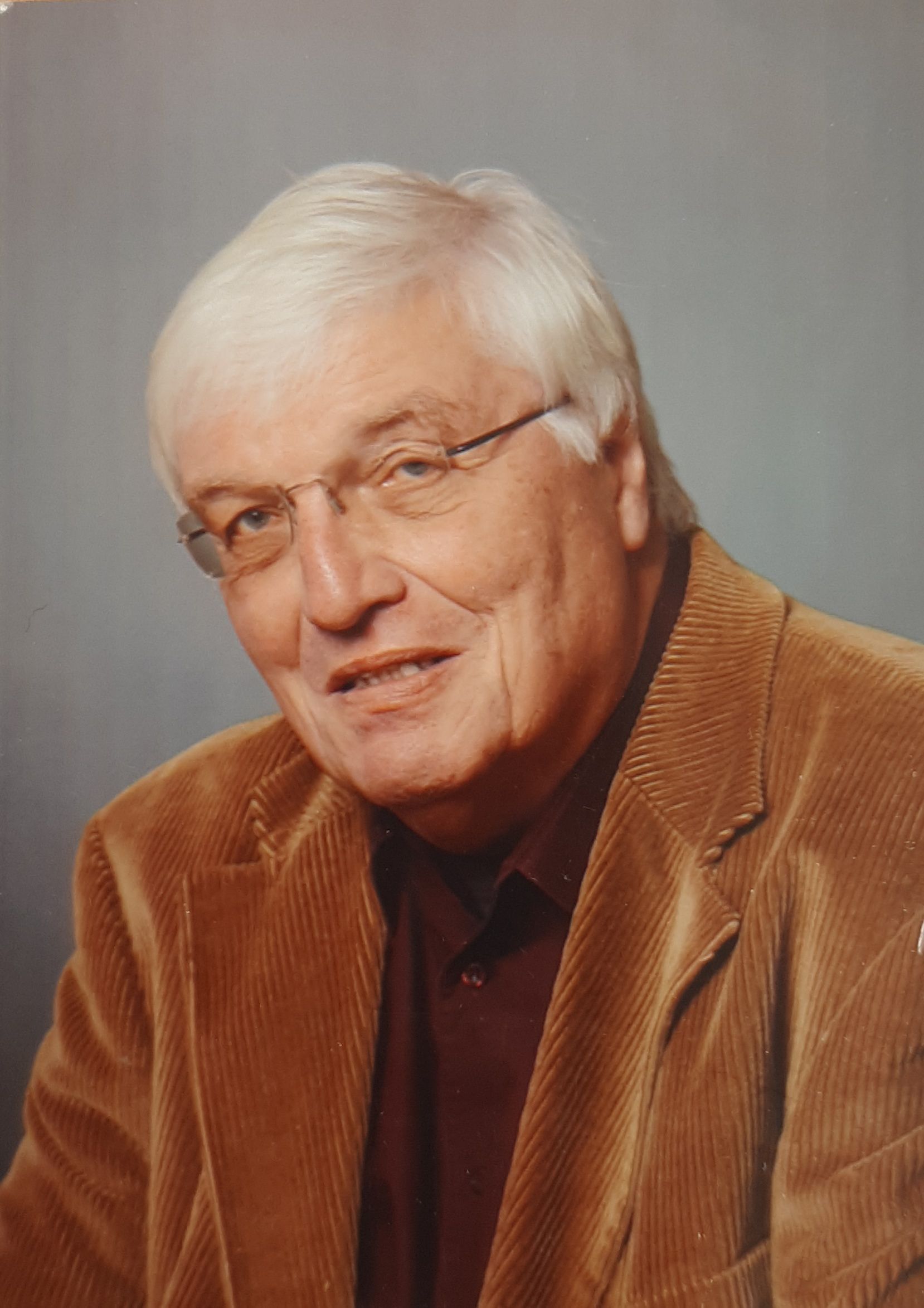 Portrait Dr. Michael Schmidt